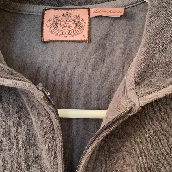 In good condition grey Juicy Couture terry top - Picture 2 of 5